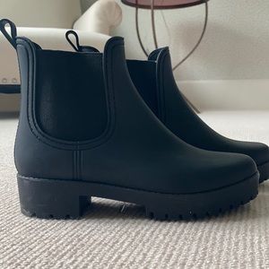 Jeffrey Campbell women’s black rainboots